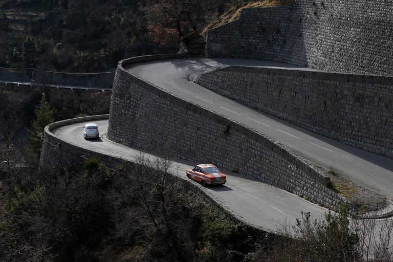 Schluchten, Rallye-Olymp, Glitzer-Metropole – die Route von Tag 4