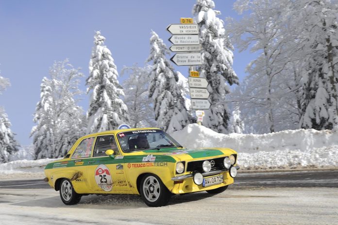 Trofeu DSN44 Opel Ascona A 1/43 Rüsselsheim 1973 Röhrl/Berger Résine Spark Prévente